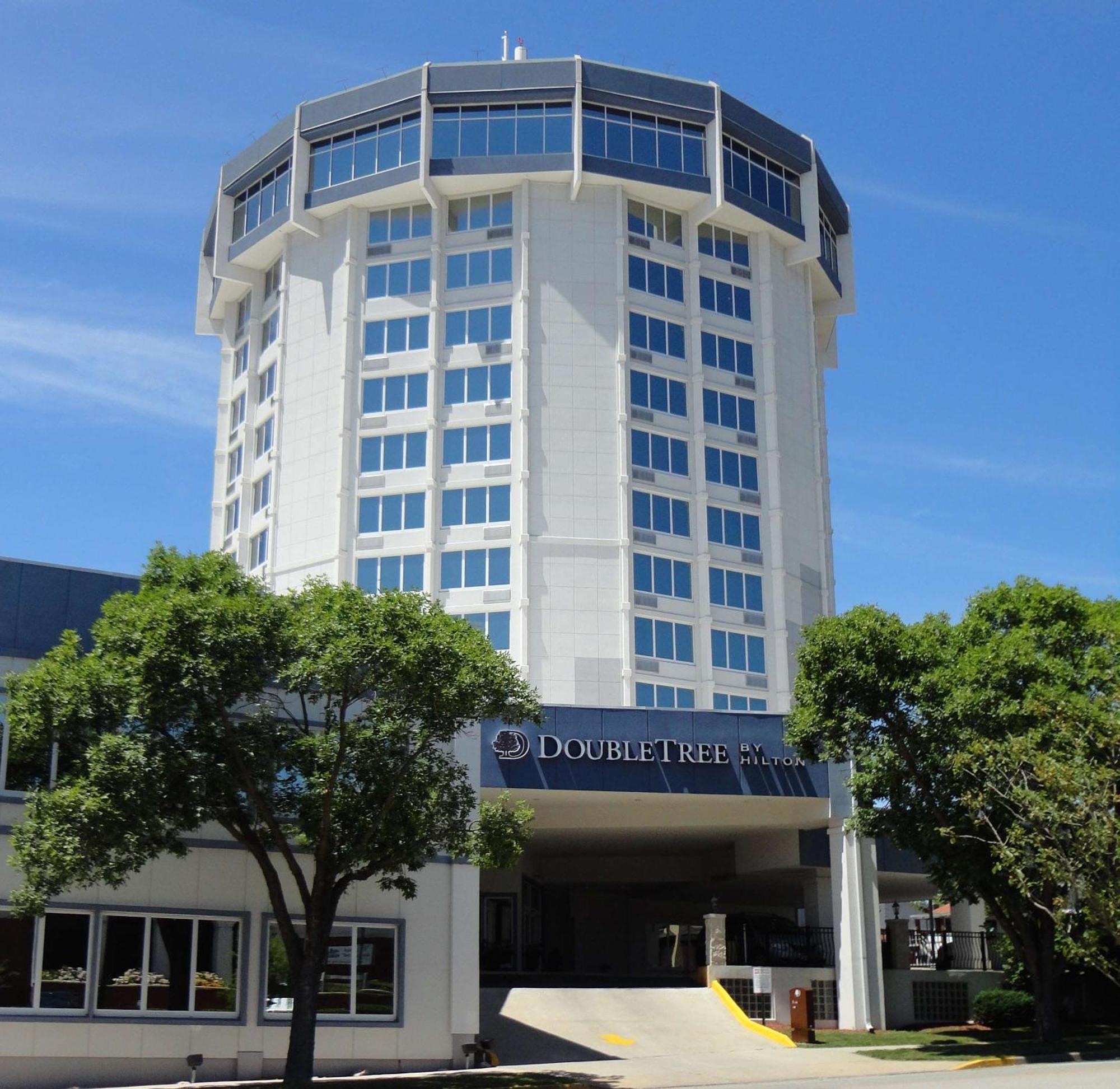 Doubletree By Hilton Jefferson City Ngoại thất bức ảnh