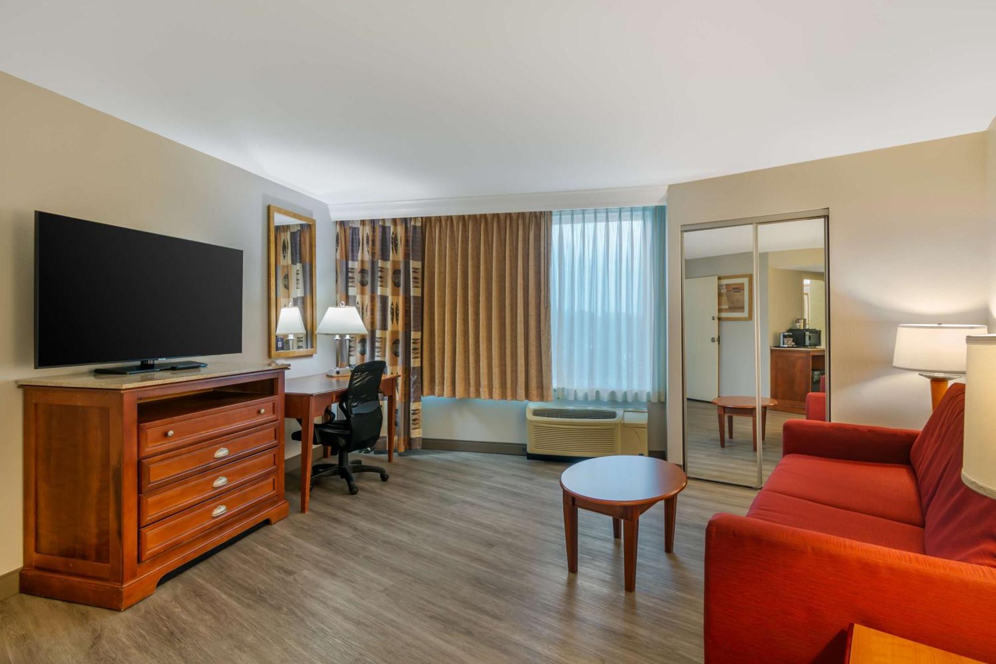 Doubletree By Hilton Jefferson City Ngoại thất bức ảnh