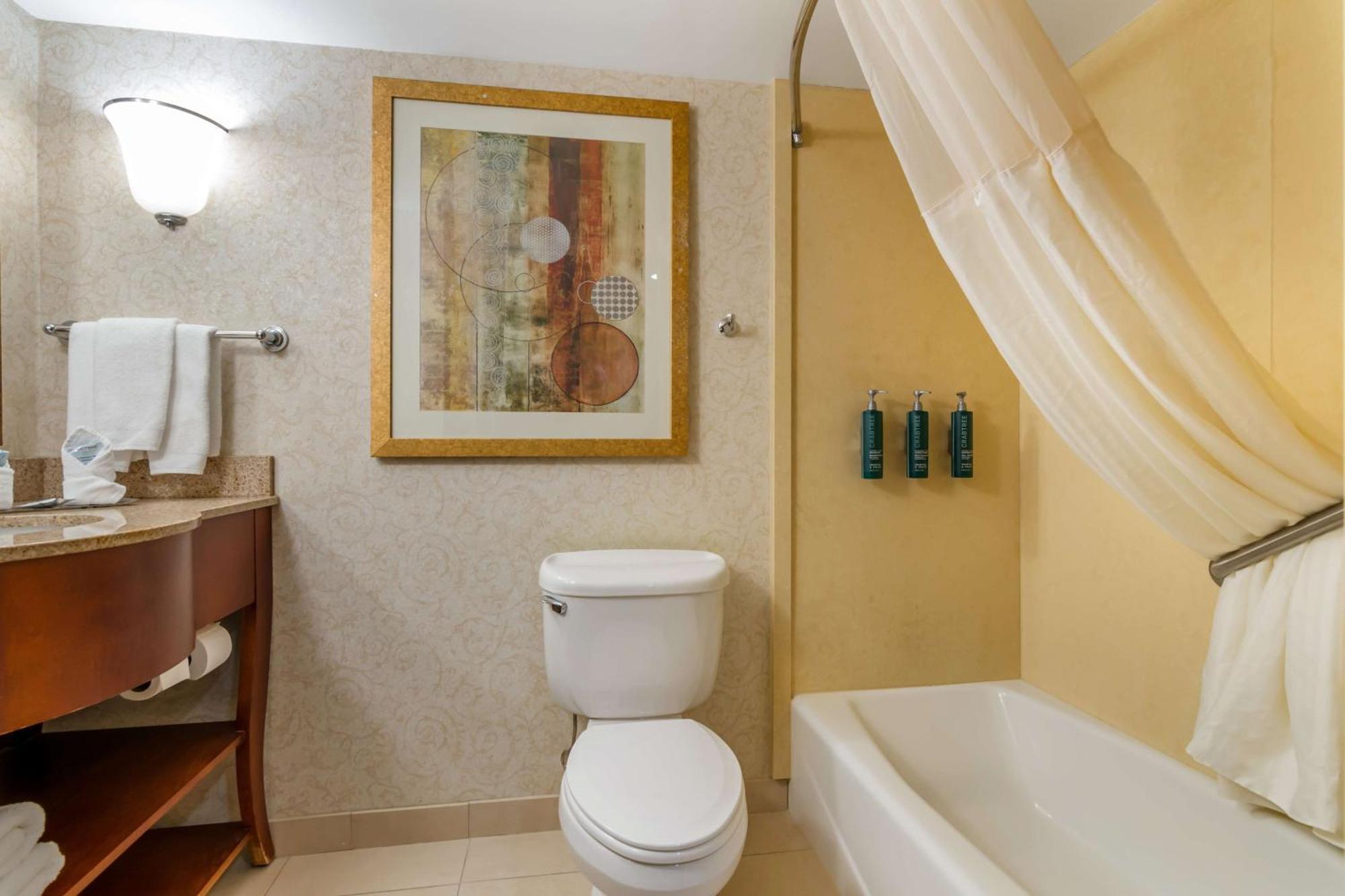 Doubletree By Hilton Jefferson City Ngoại thất bức ảnh