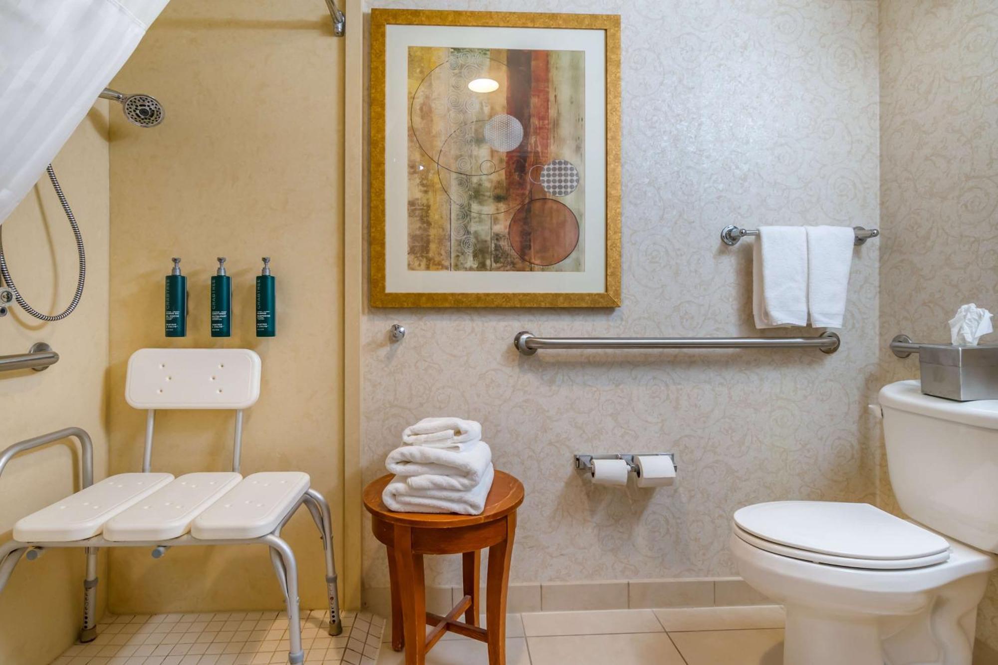 Doubletree By Hilton Jefferson City Ngoại thất bức ảnh