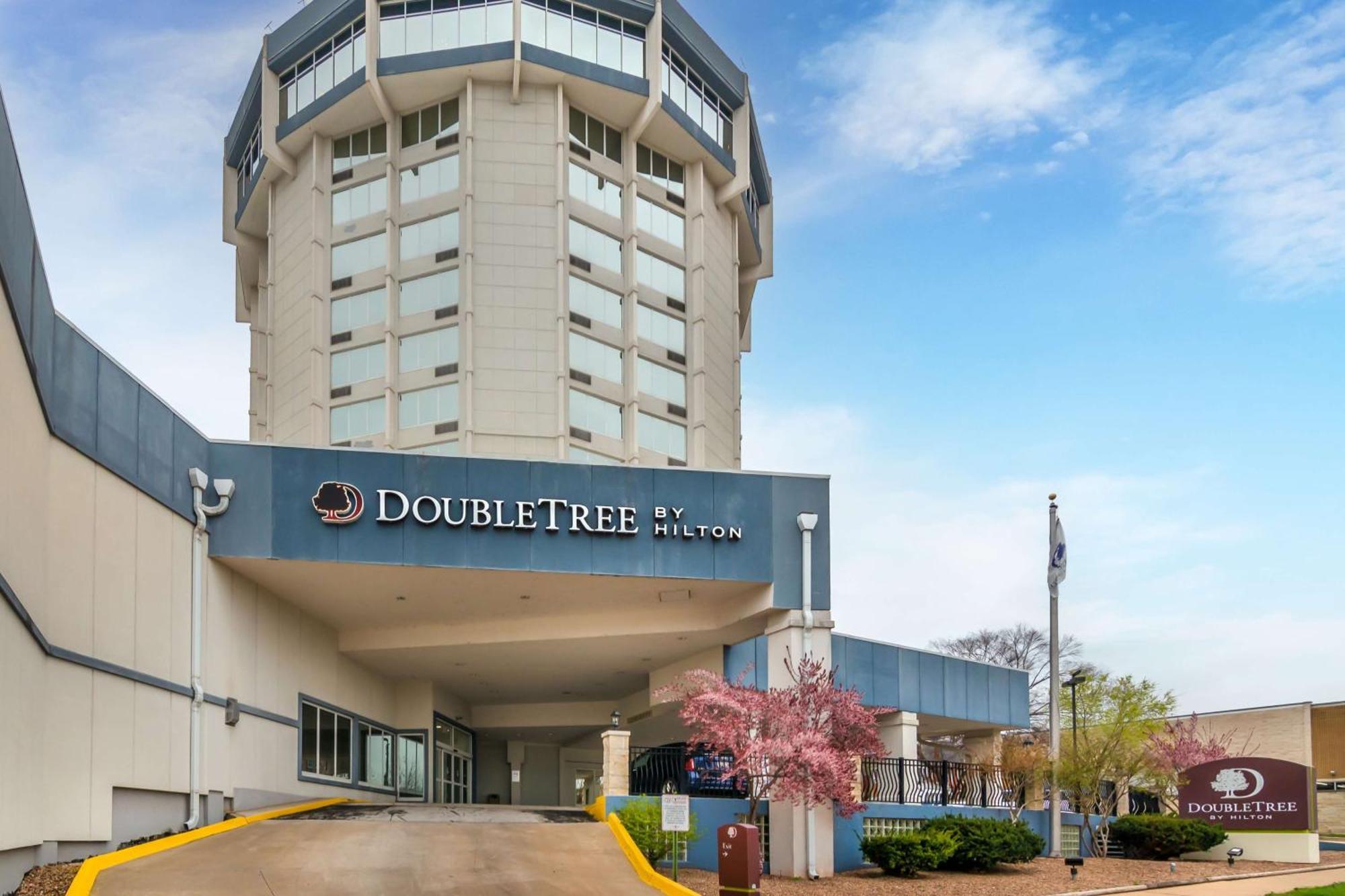 Doubletree By Hilton Jefferson City Ngoại thất bức ảnh